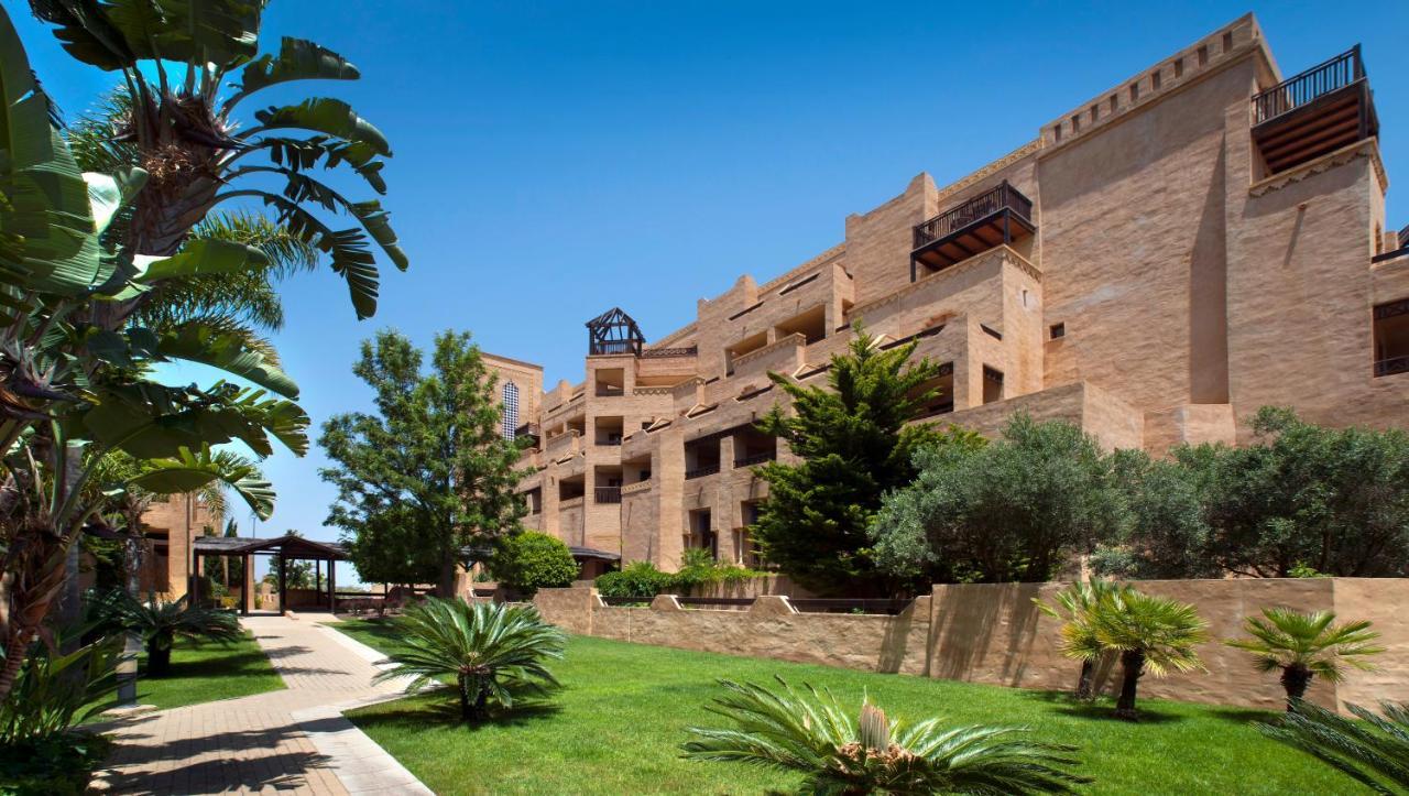 Leo Jardines De Isla Canela Exterior photo